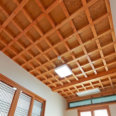 Cheonggong Hanok Stay Кьонджу Екстер'єр фото