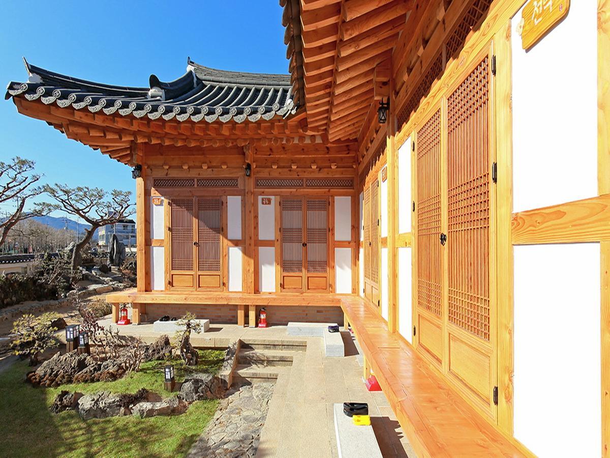 Cheonggong Hanok Stay Кьонджу Екстер'єр фото