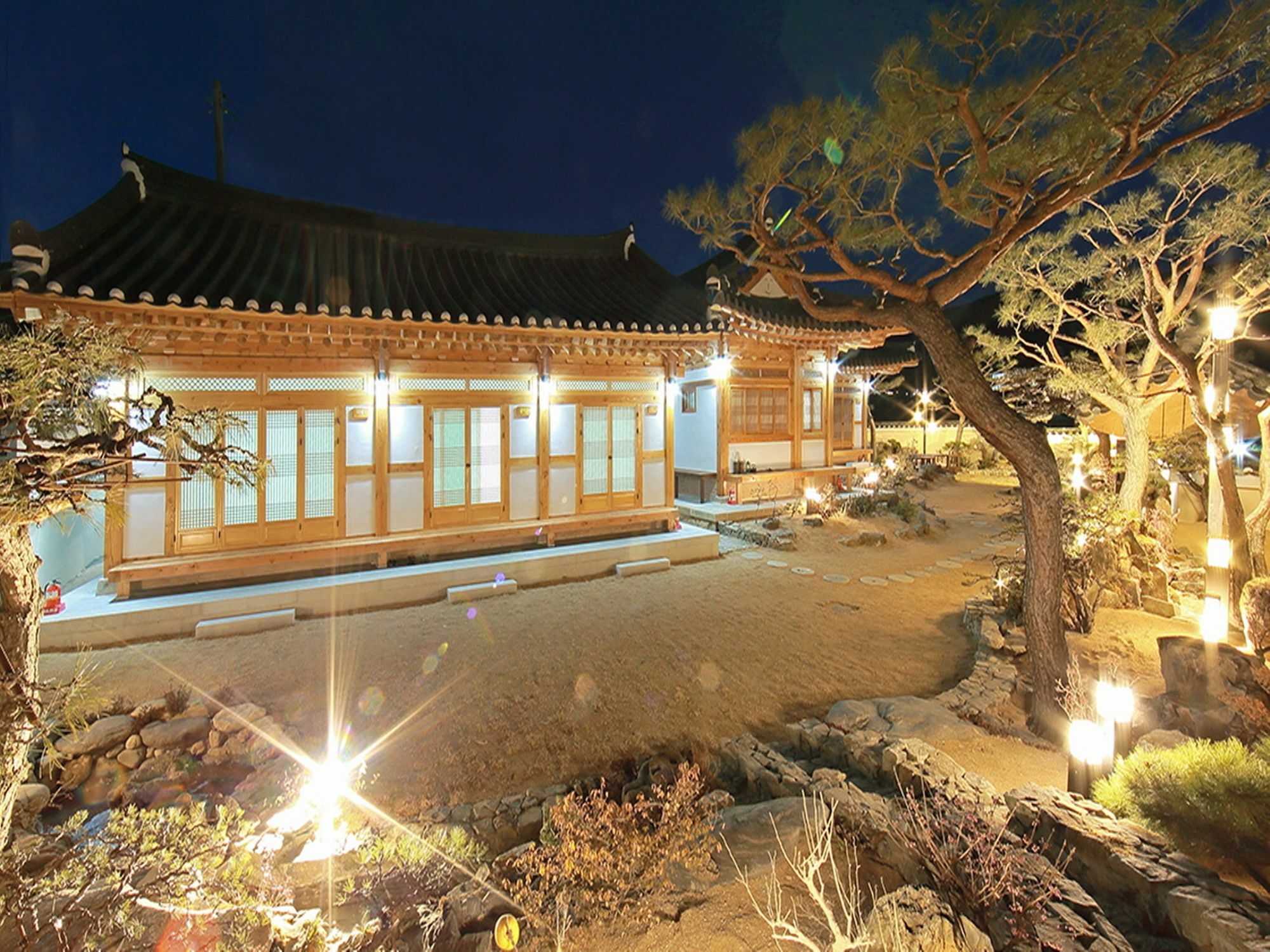 Cheonggong Hanok Stay Кьонджу Екстер'єр фото